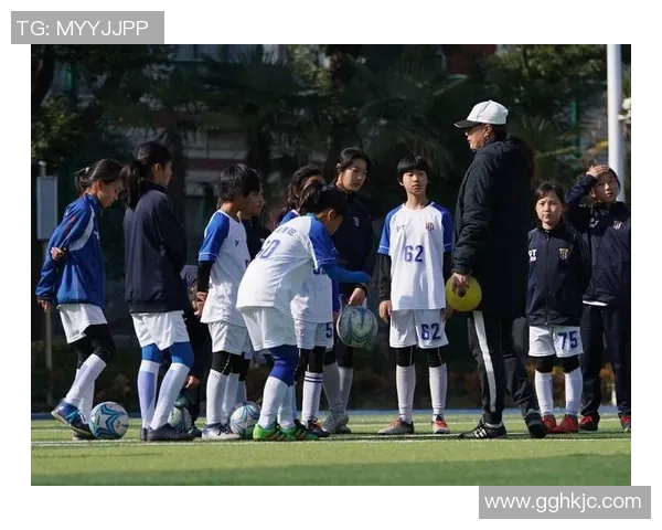 足球明星的学霸之路如何在绿茵场与学业中双丰收